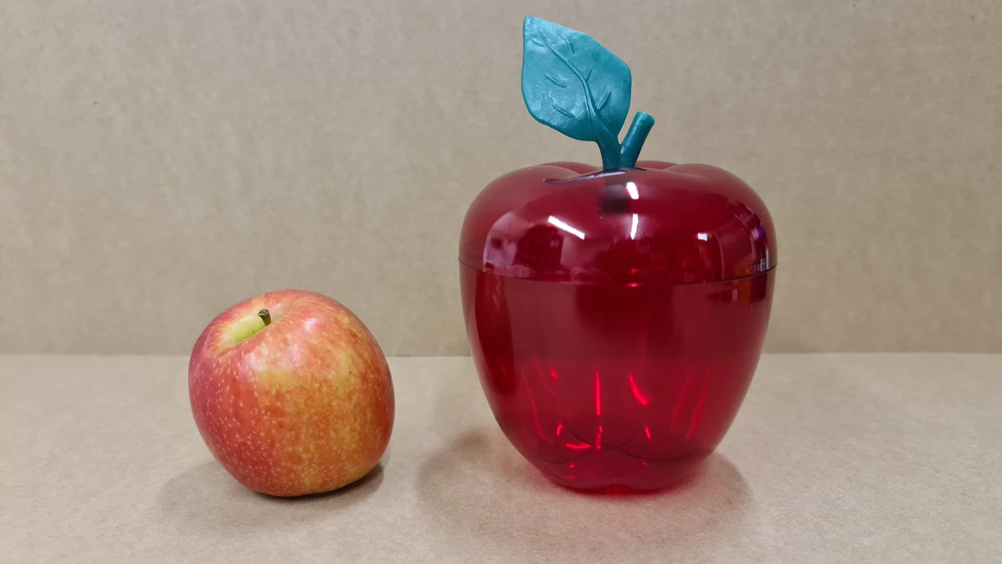 Red & Green Plastic Apple - Image 2